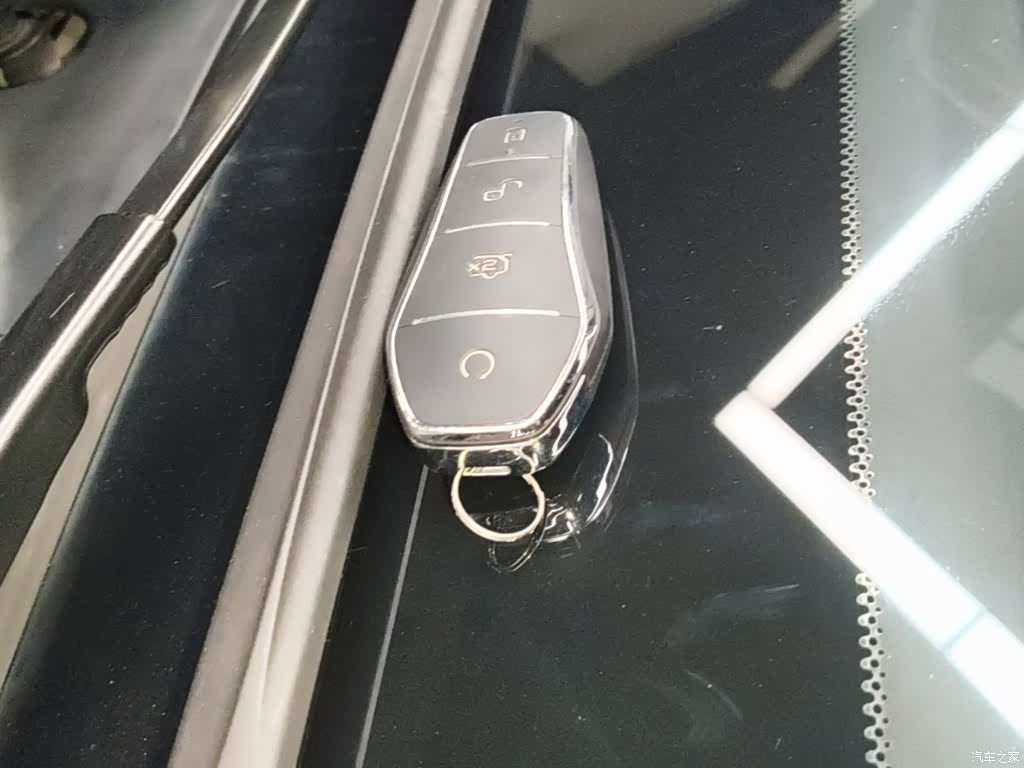 BYD Han, 2022 9