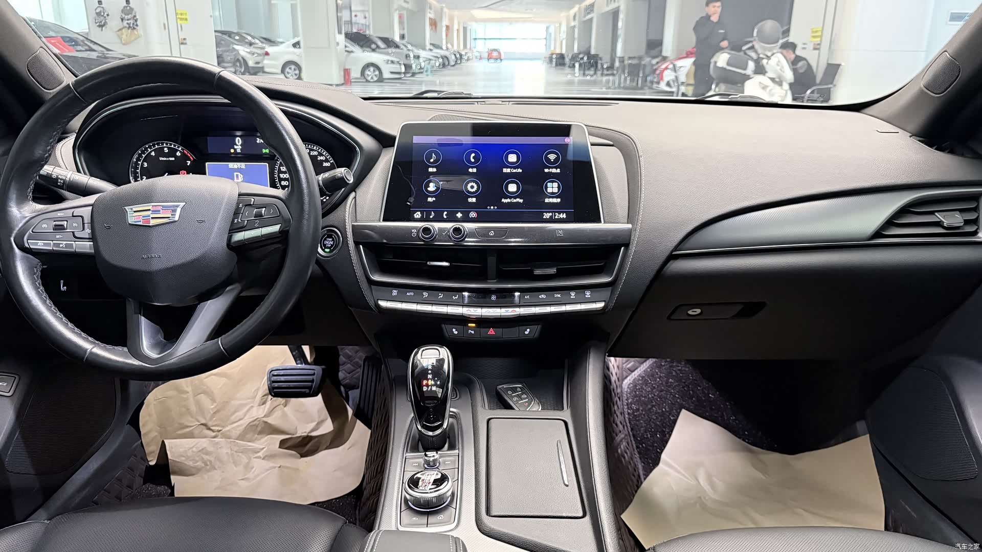 Cadillac CT5, 2020 11