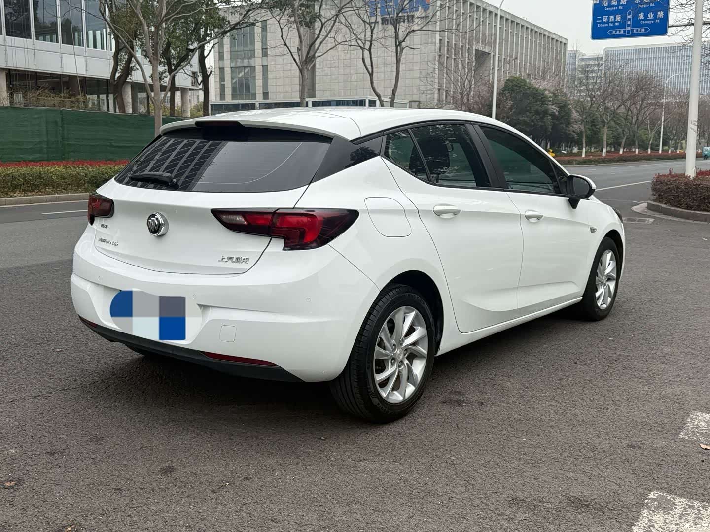 Buick Verano, 2018 6