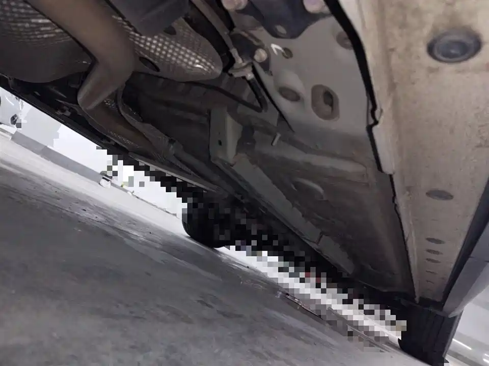 Toyota Corolla Sharp amplifier