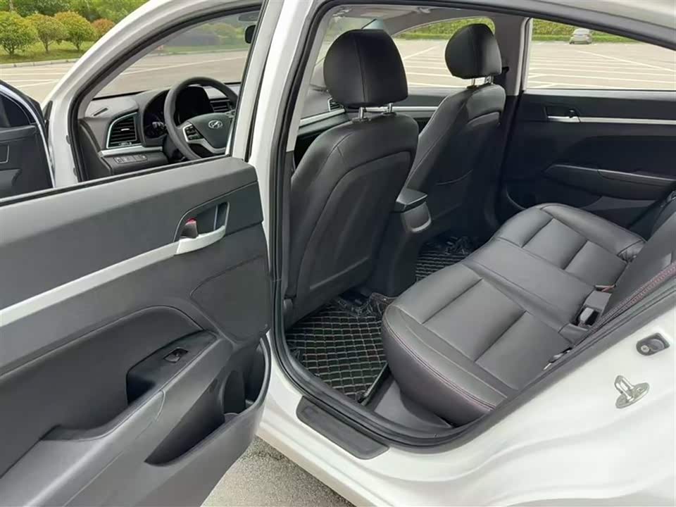 Dongfeng Yichang Car