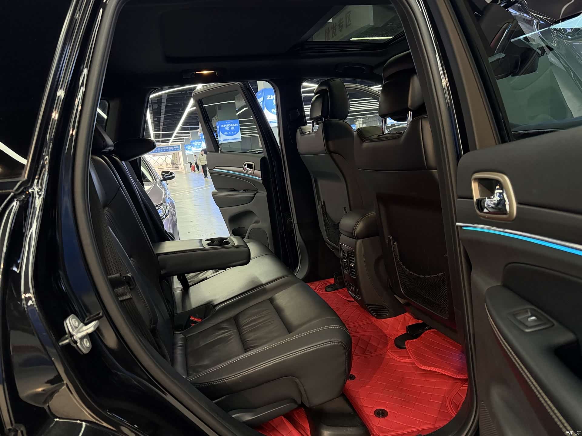 Jeep Grand Cherokee, 2016 17