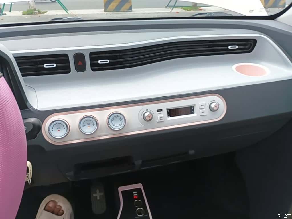 Wuling MINIEV, 2021 13