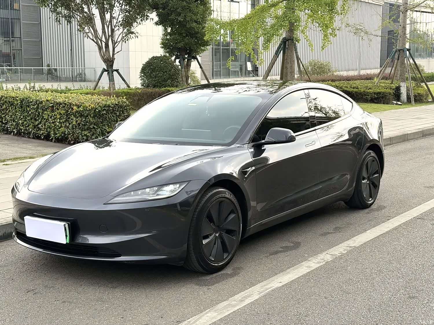Tesla Model 3, 2024 1