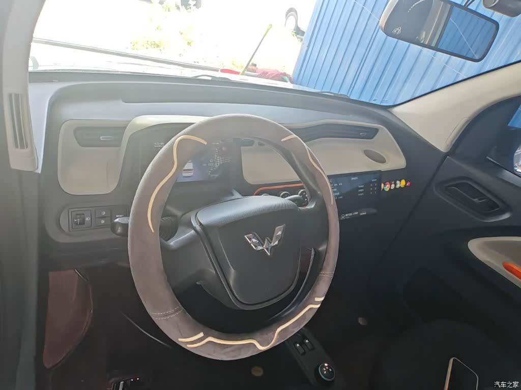 Wuling MINIEV, 2021 10