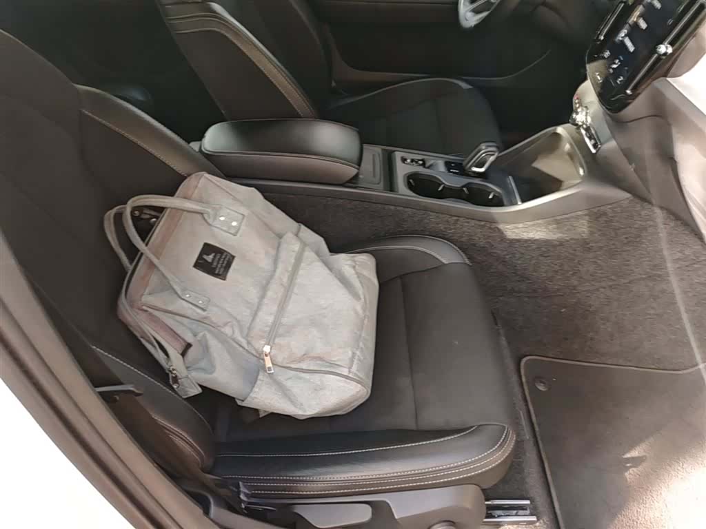 Volvo XC40, 2020 25
