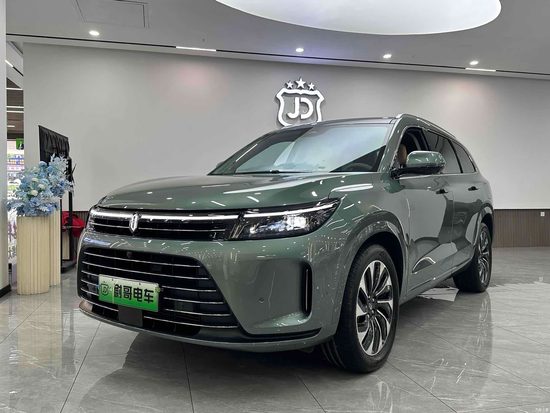 AITO M7, 2023 2
