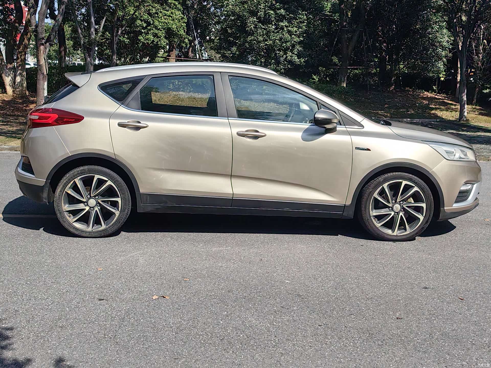 Geely Emgrand, 2017 14