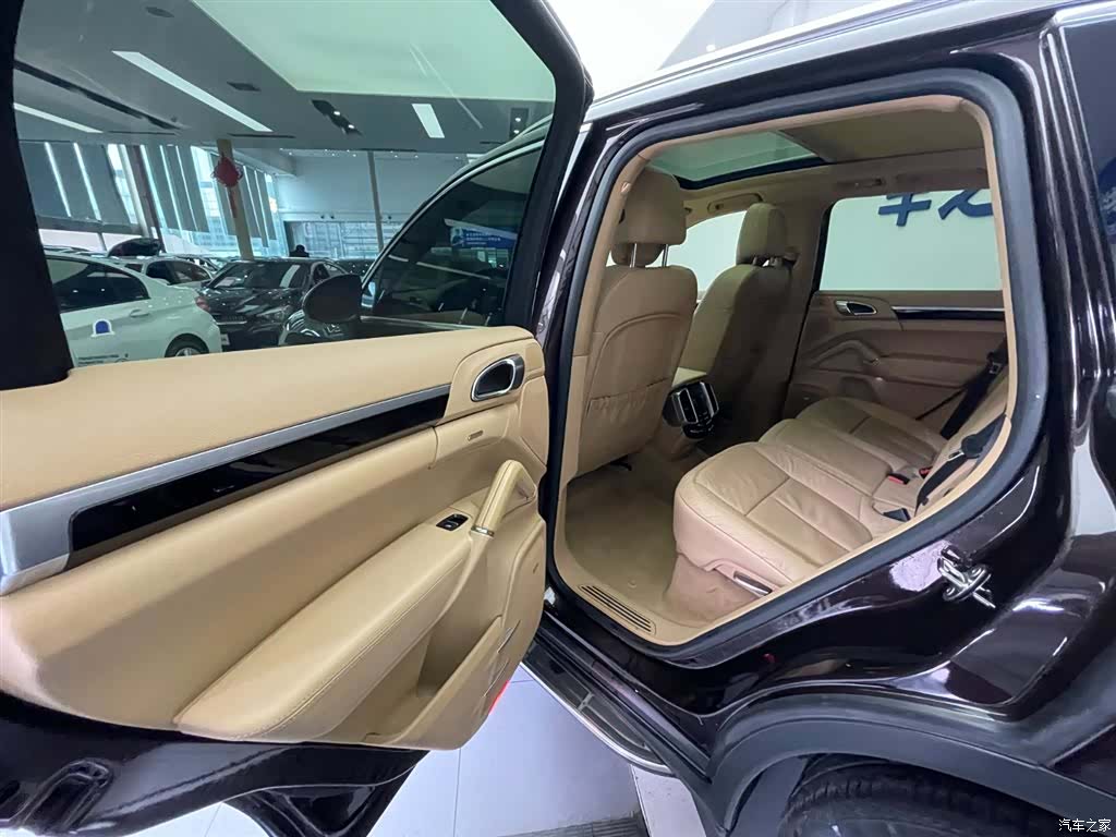 Porsche Cayenne, 2014 23