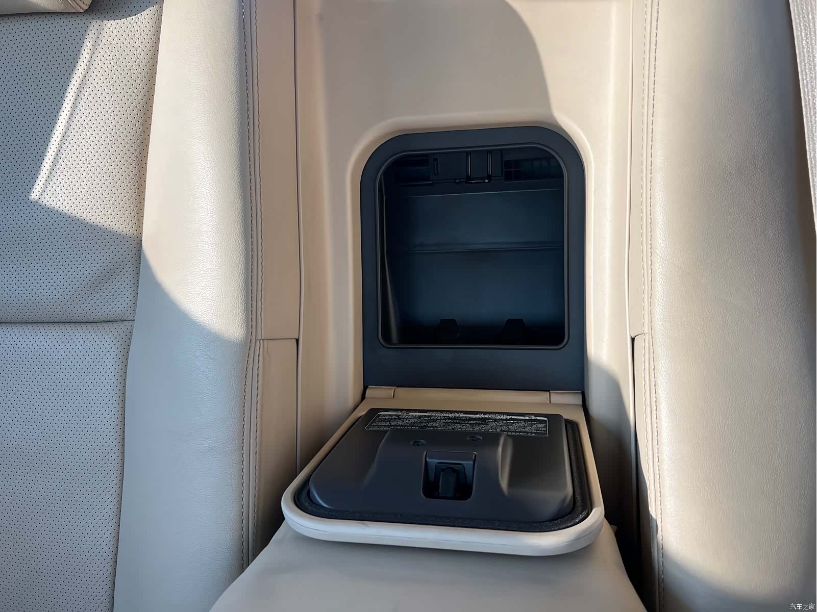 Lexus LS, 2010 17