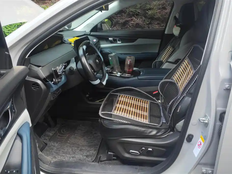 Changan UNI-K Smart iDD