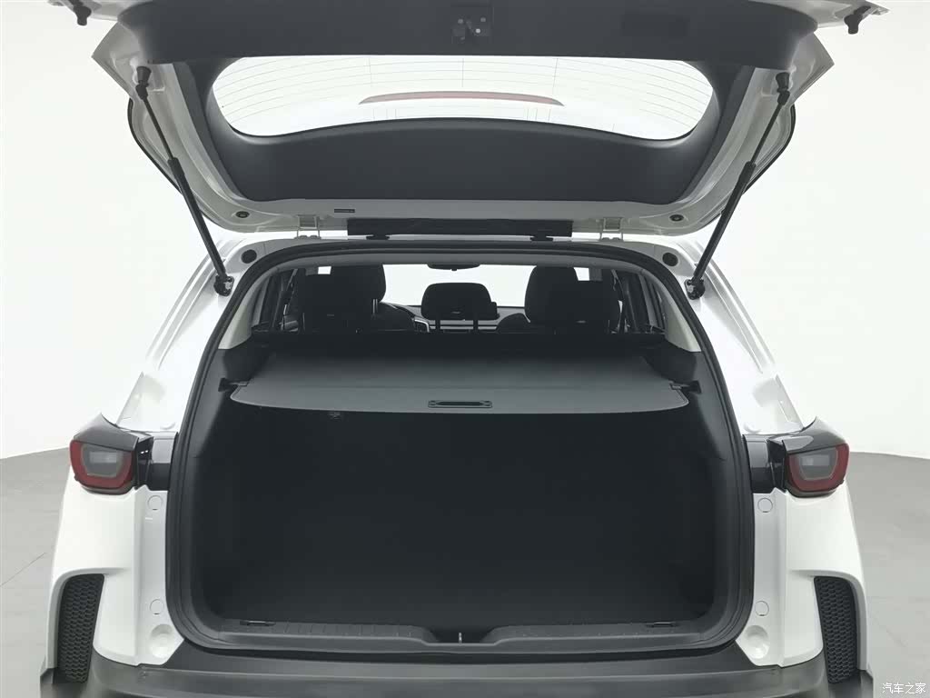 Mazda CX-50, 2023 16