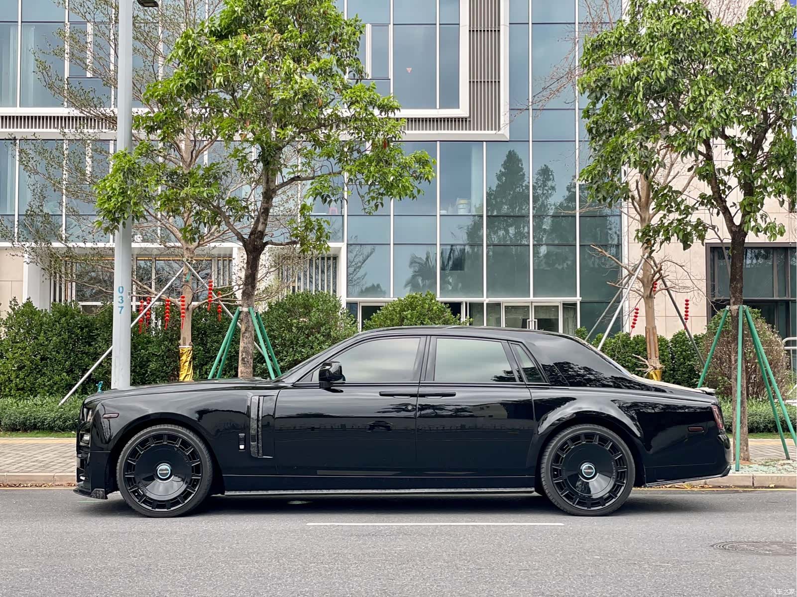 Rolls-Royce Phantom, 2011 6