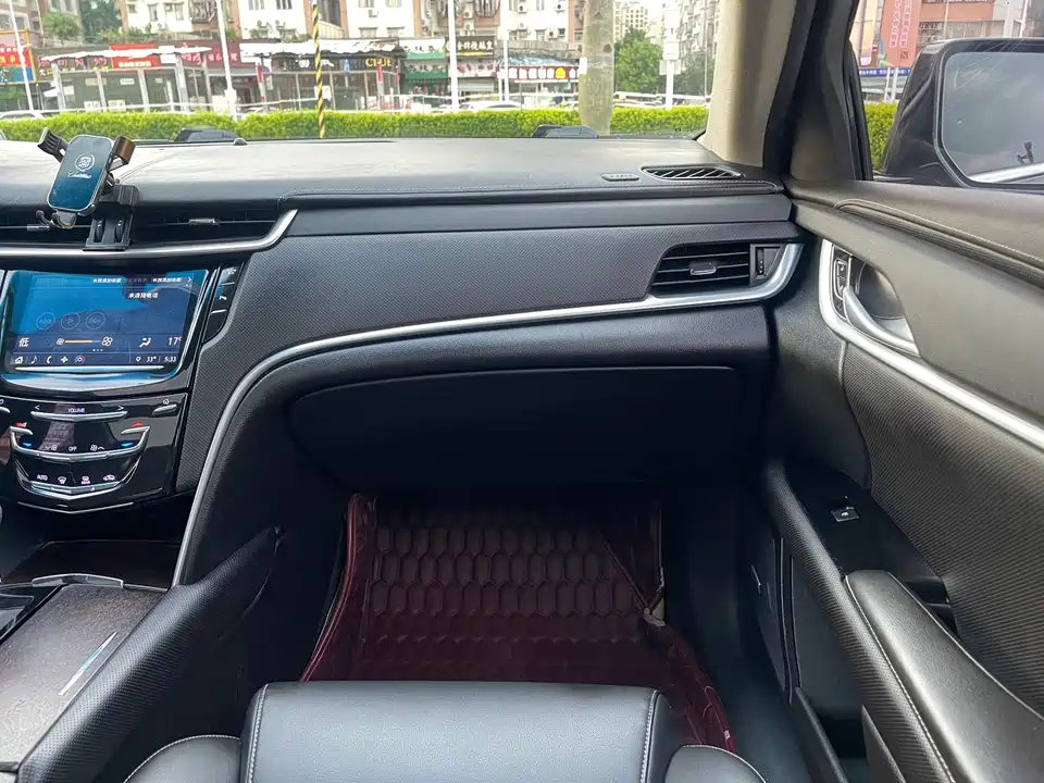 Cadillac XTS