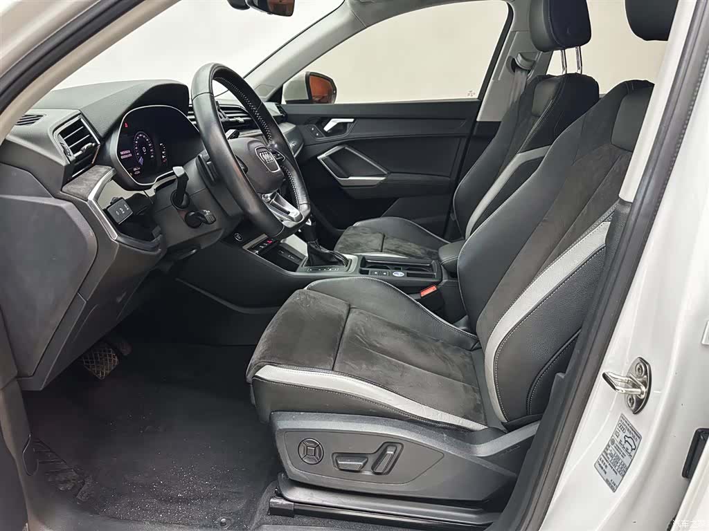 Audi Q3, 2021 10
