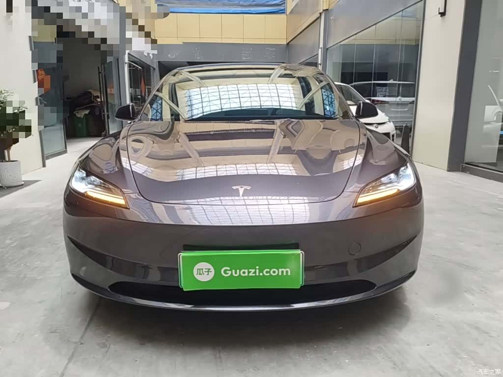 Tesla Model 3, 2024 3