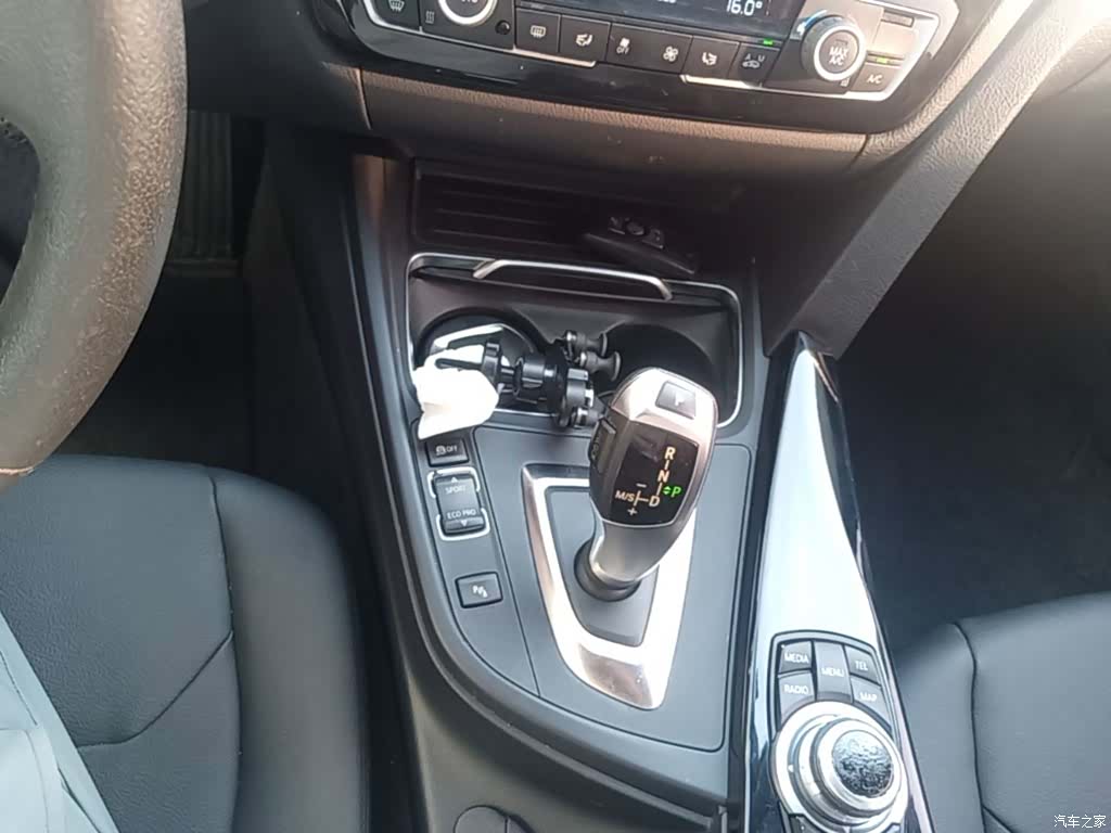 BMW 3 Series, 2016 14