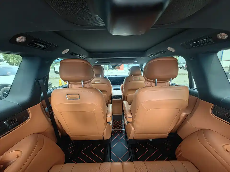 AITO Ask the world M9