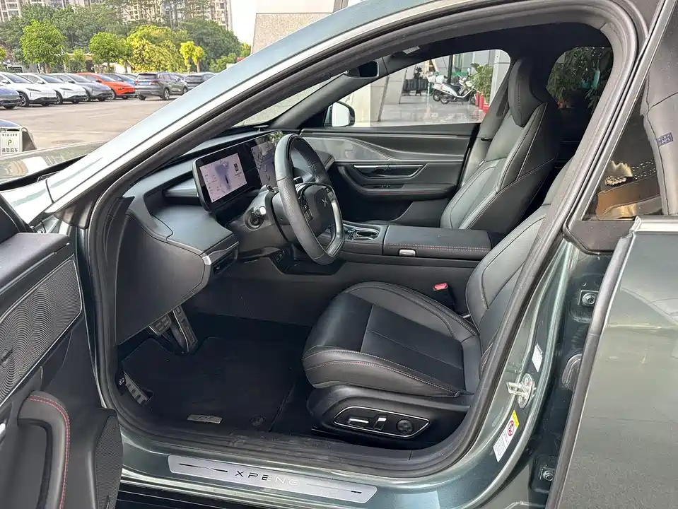 XPENG P7