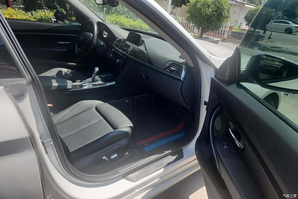 BMW 3 Series, 2019 8