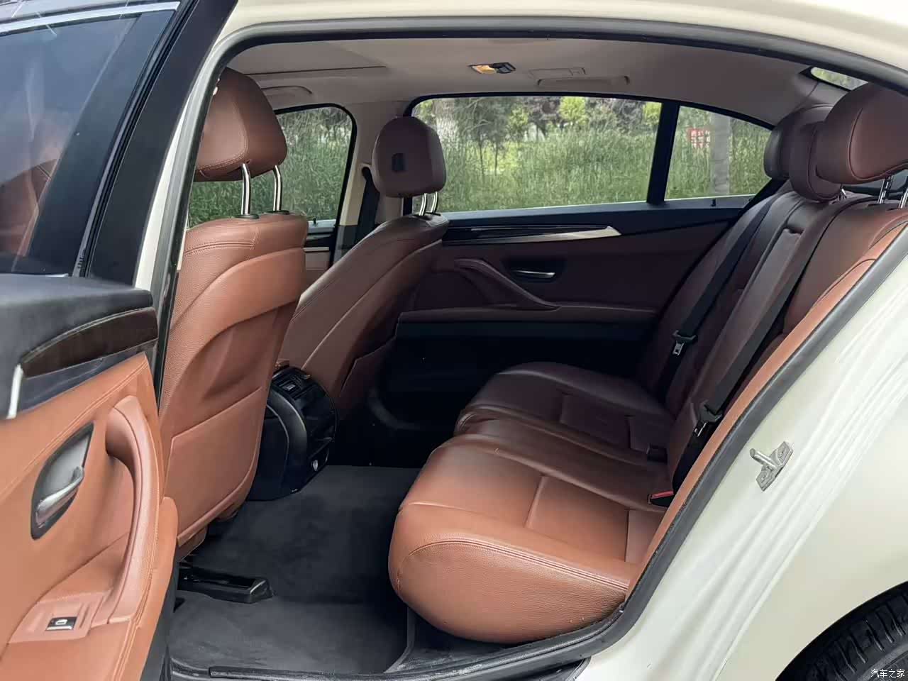 BMW 5 Series, 2014 10
