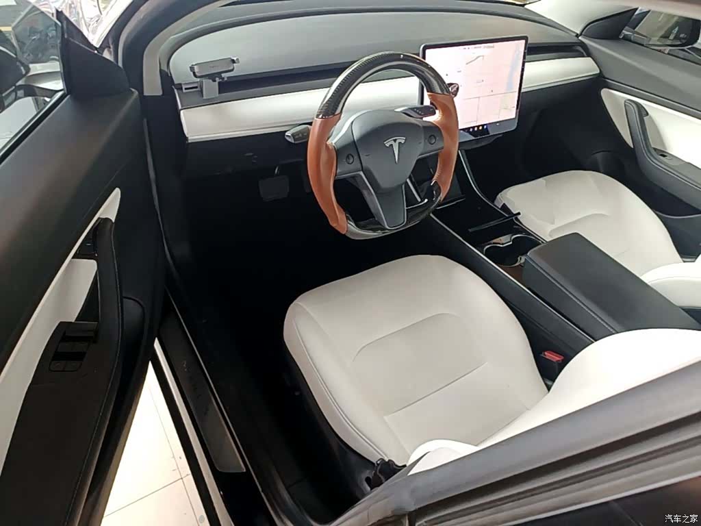 Tesla Model 3, 2020 16