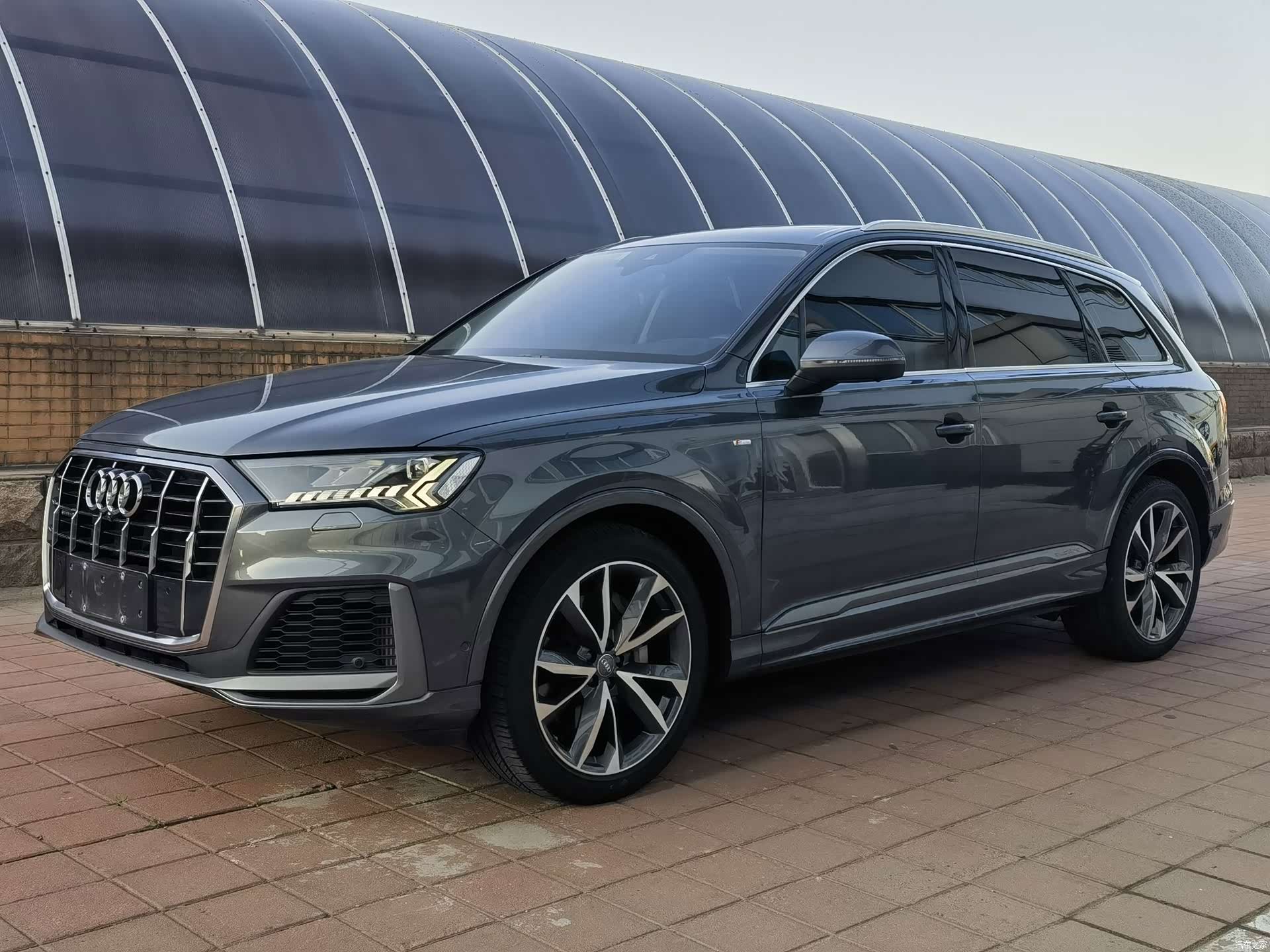 Audi Q7, 2020 1