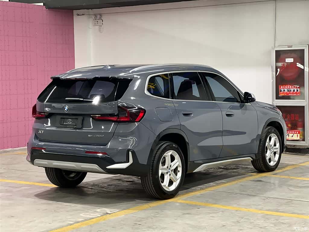BMW X1, 2024 все фото
