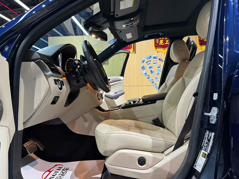 Mercedes-Benz GLE Mercedes-Benz GLE