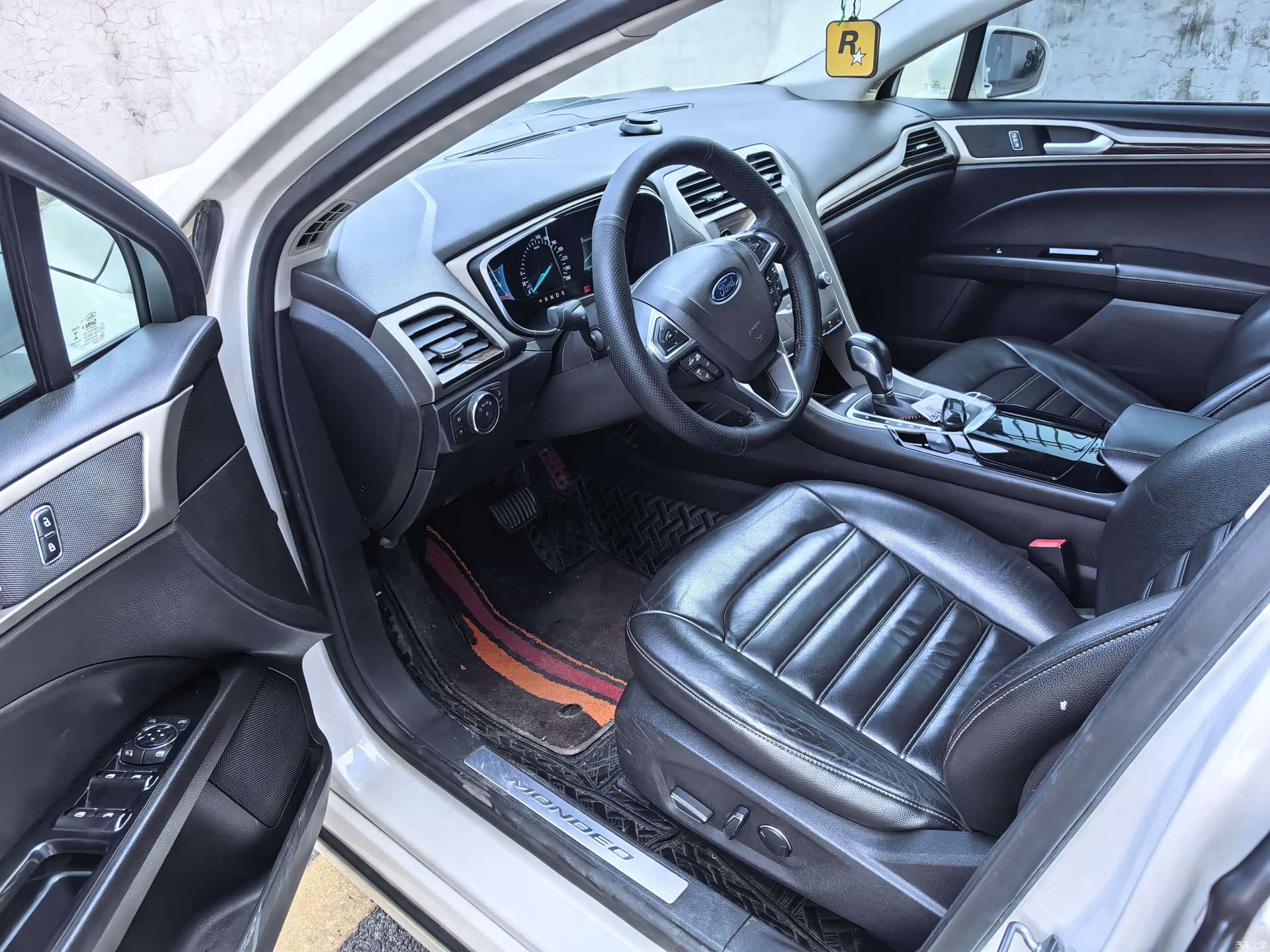 Ford Mondeo, 2014 4