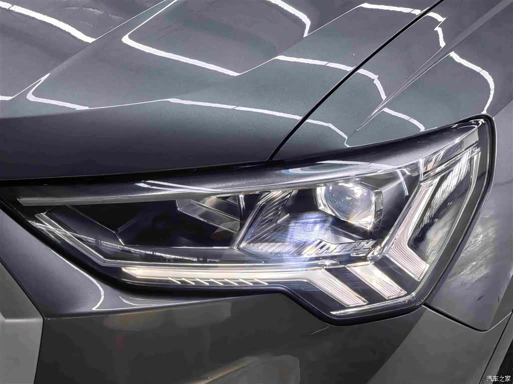 Audi Q3, 2023 9