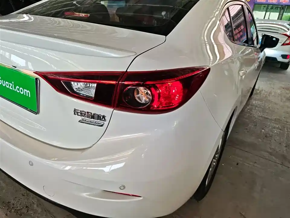 Mazda 3 Angkesaila
