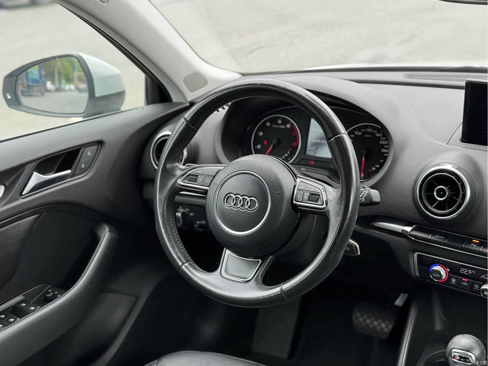 Audi A3, 2015 11