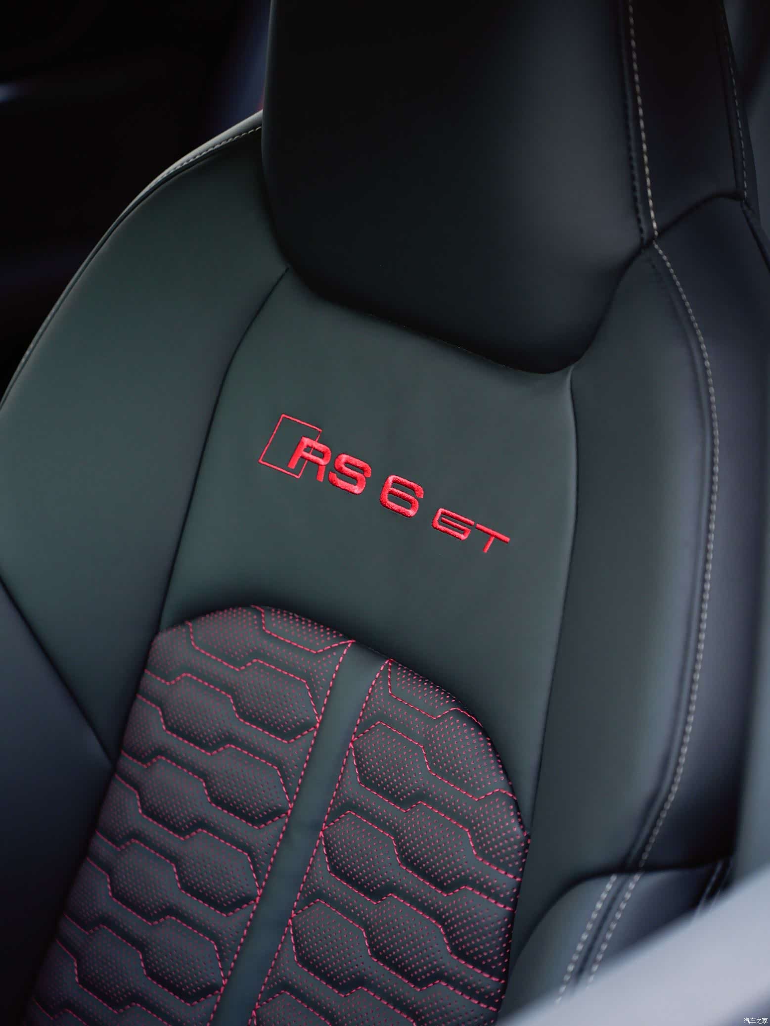 Audi RS, 2025 12
