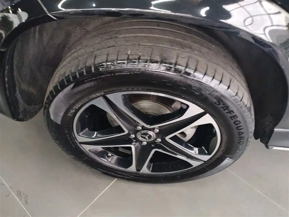 Mercedes-Benz GLE Mercedes-Benz GLE