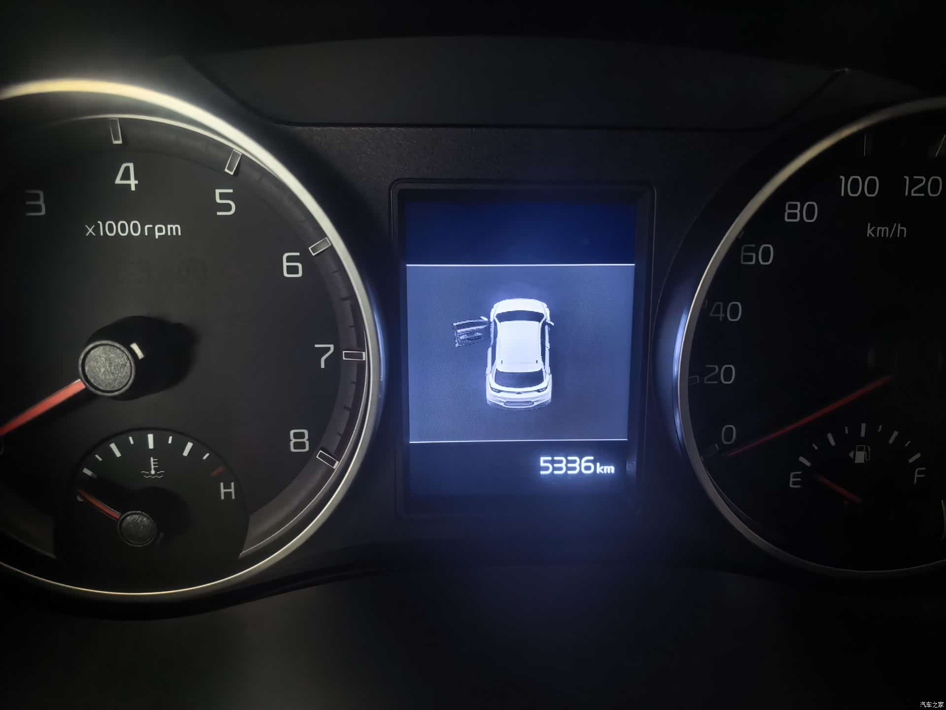 Kia KX1, 2024 10