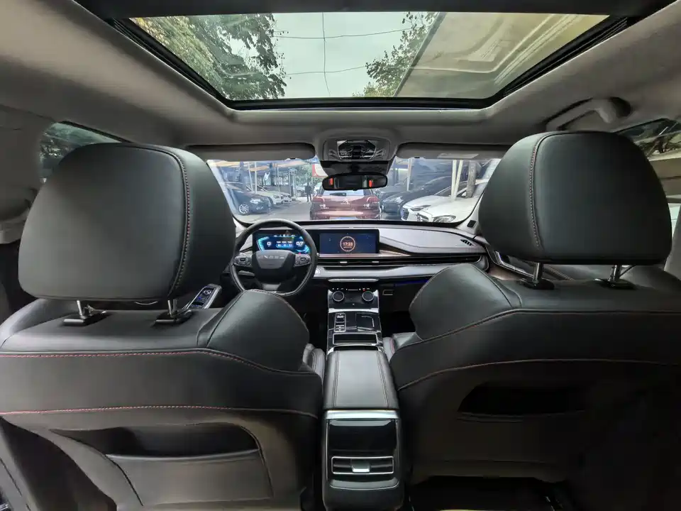 Exeed Chasing the wind