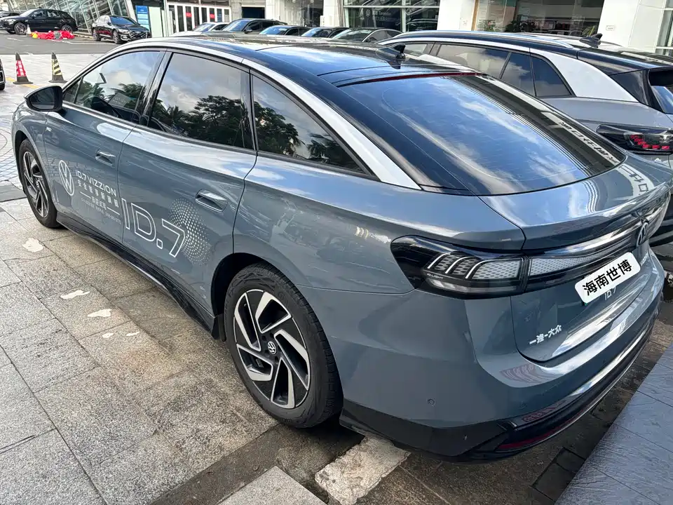 Volkswagen ID.7 VIZZION