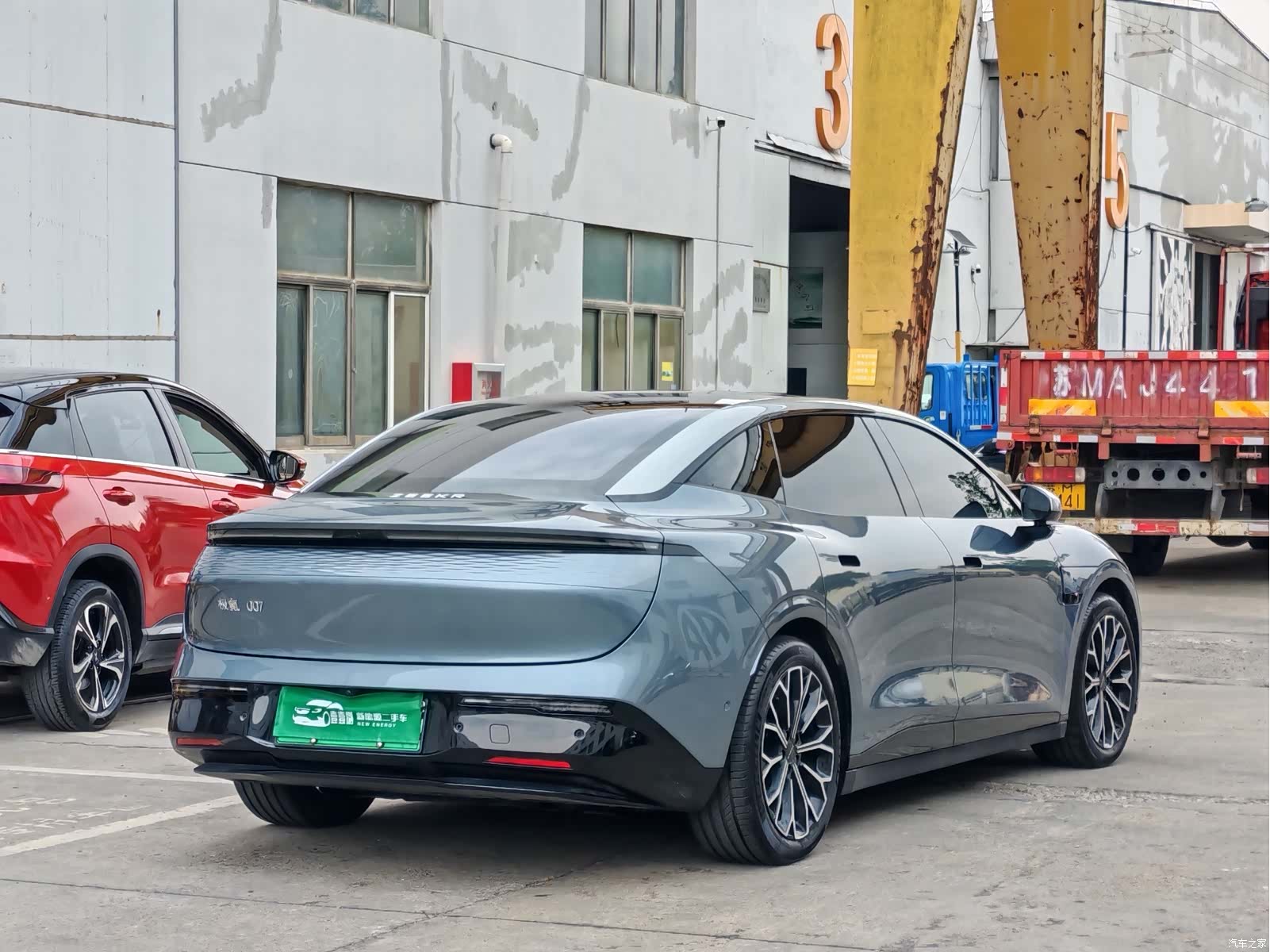 Zeekr 007, 2024 7