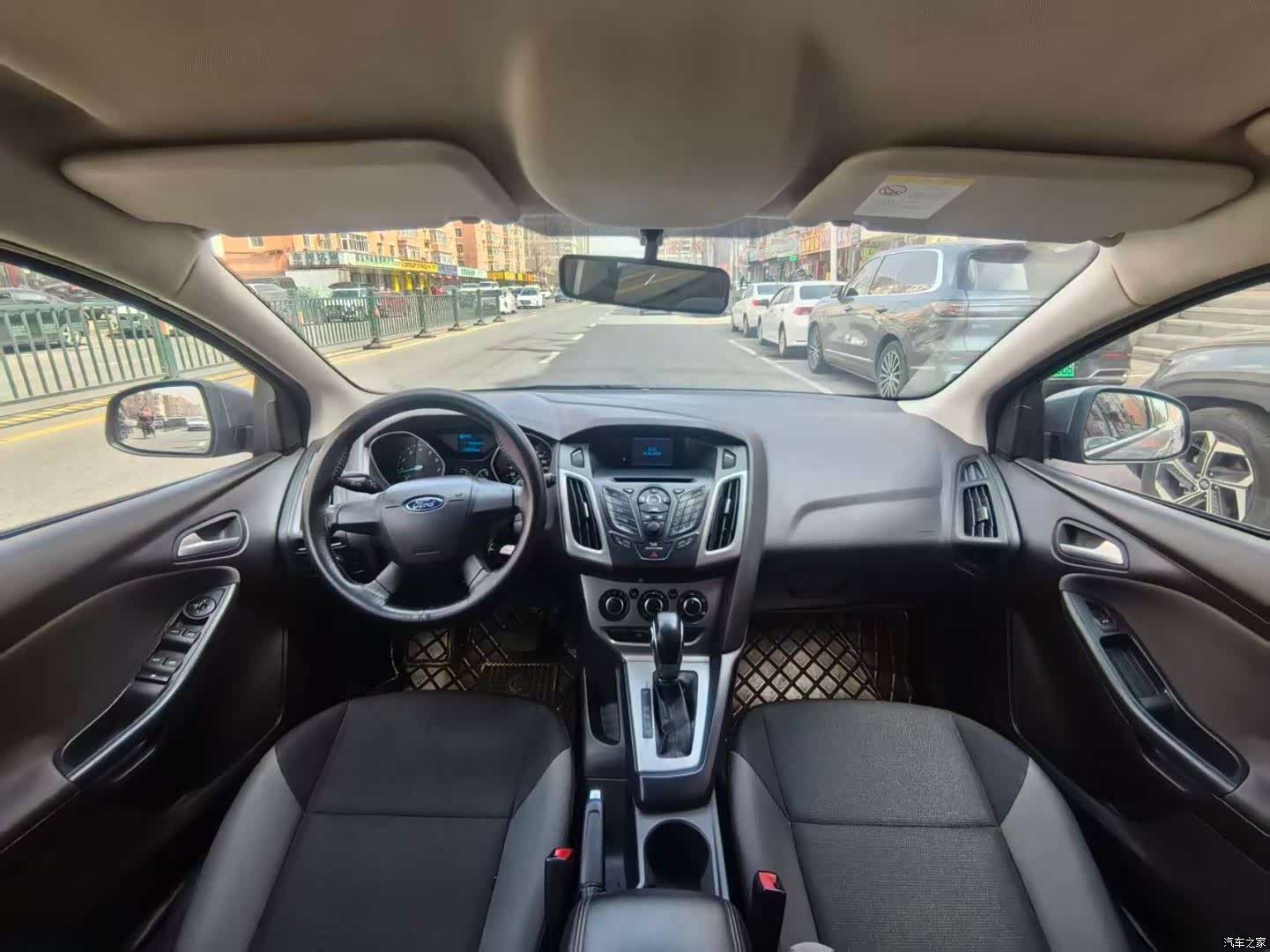 Ford Focus, 2012 9