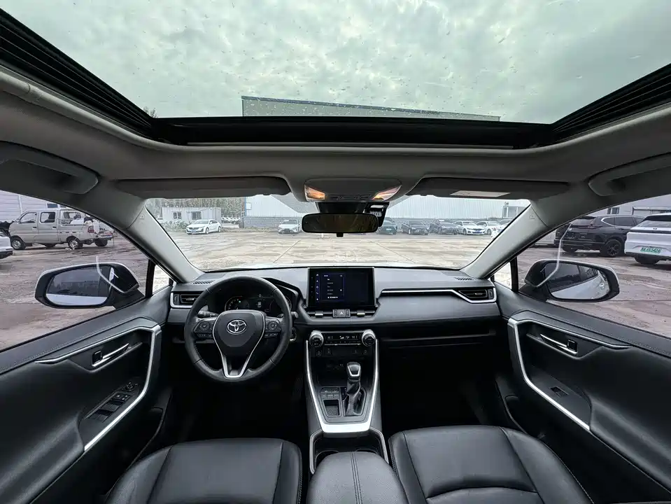 Toyota RAV4 Rongfang