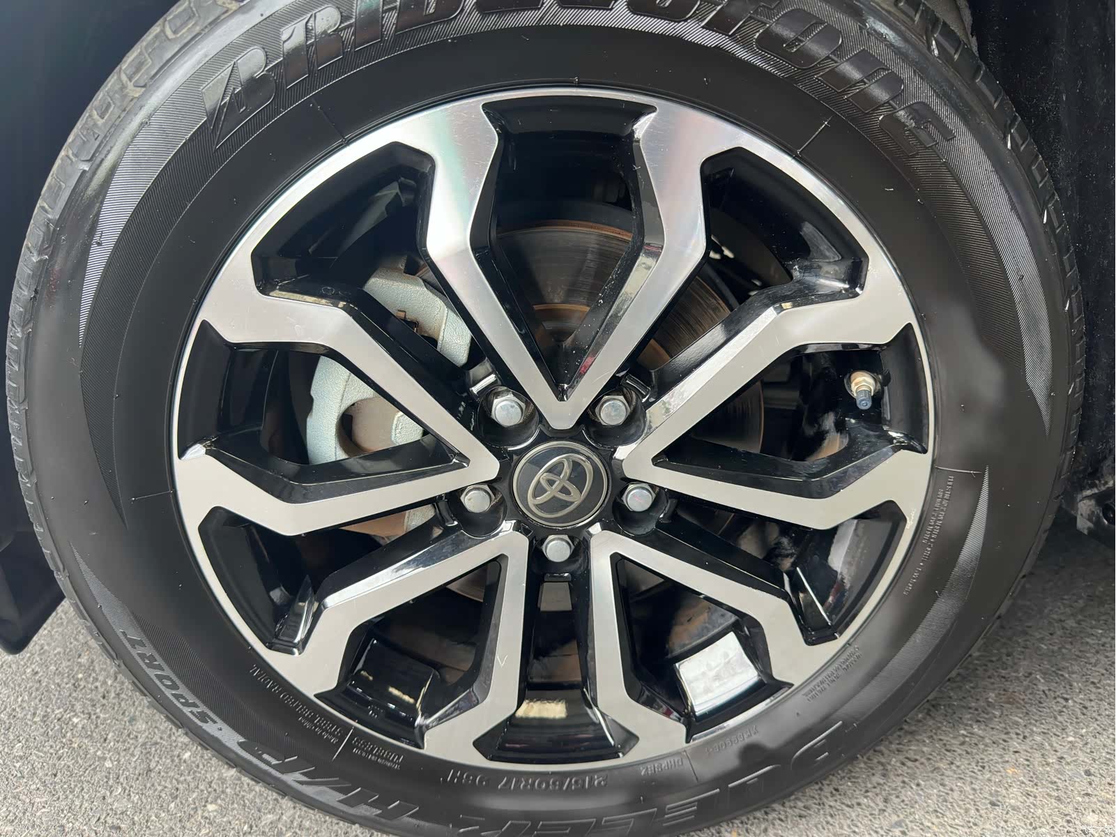 Toyota Frontlander, 2022 11