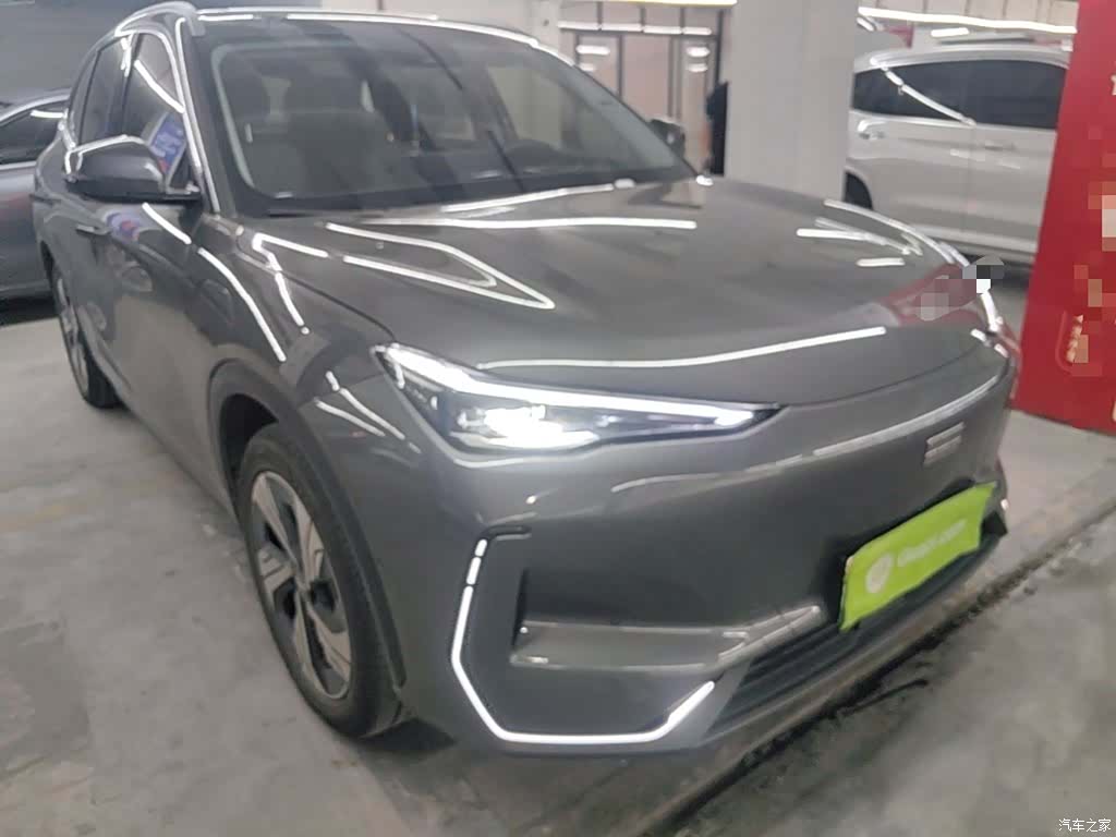 Geely Galaxy E5, 2025 4