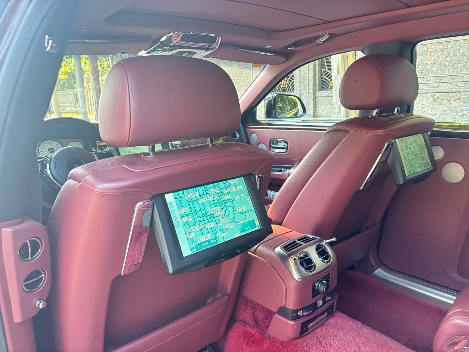 Rolls-Royce Ghost, 2016 7