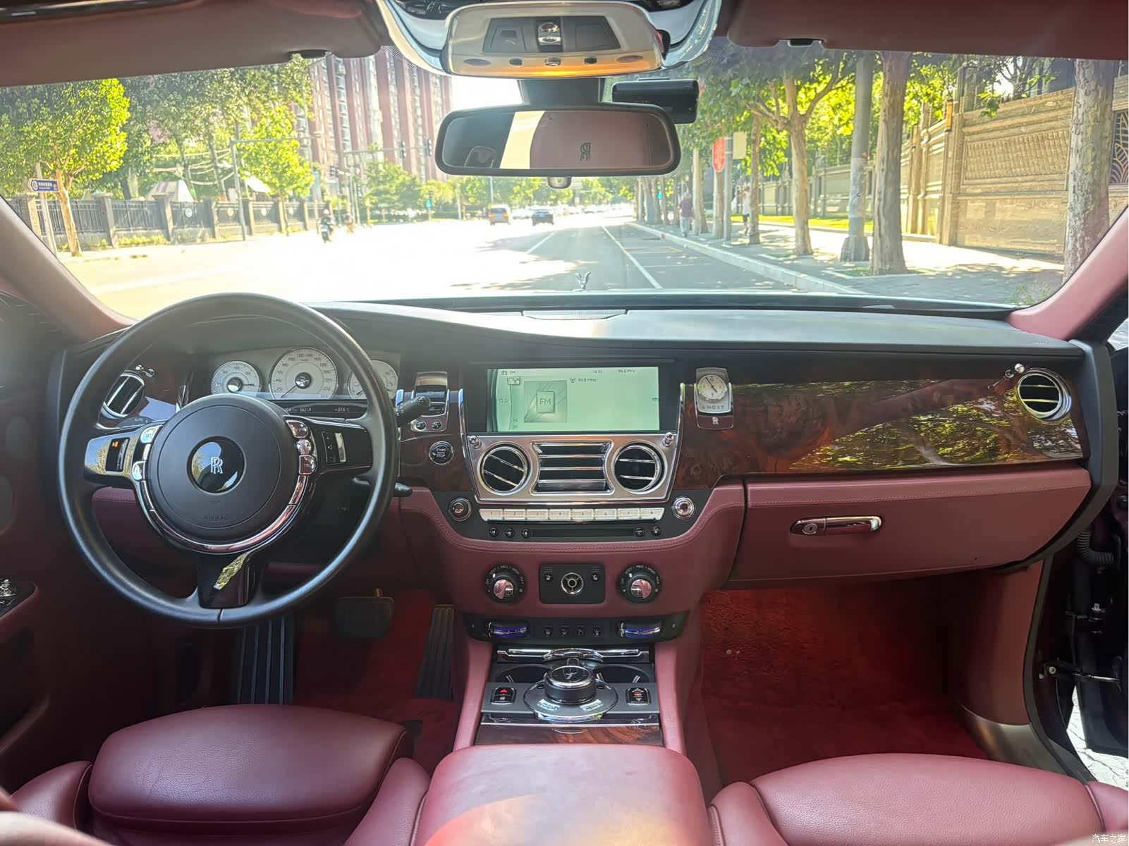 Rolls-Royce Ghost, 2016 6