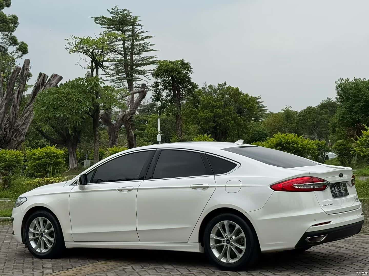 Ford Mondeo, 2021 6