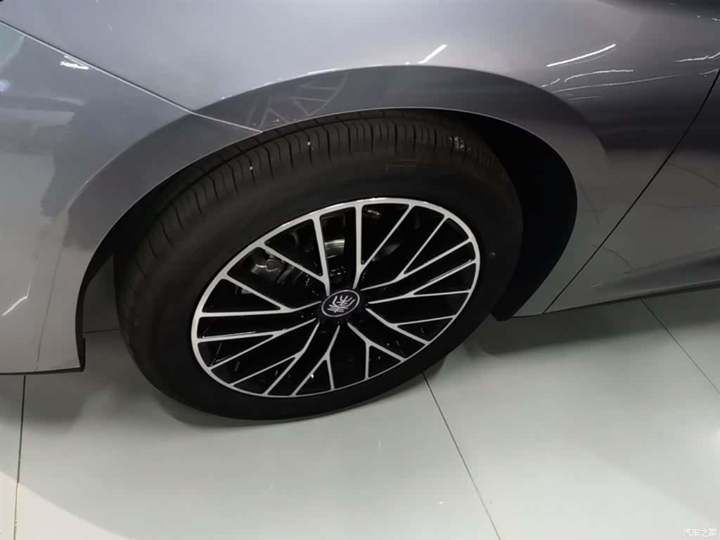 BYD Qin, 2025 23