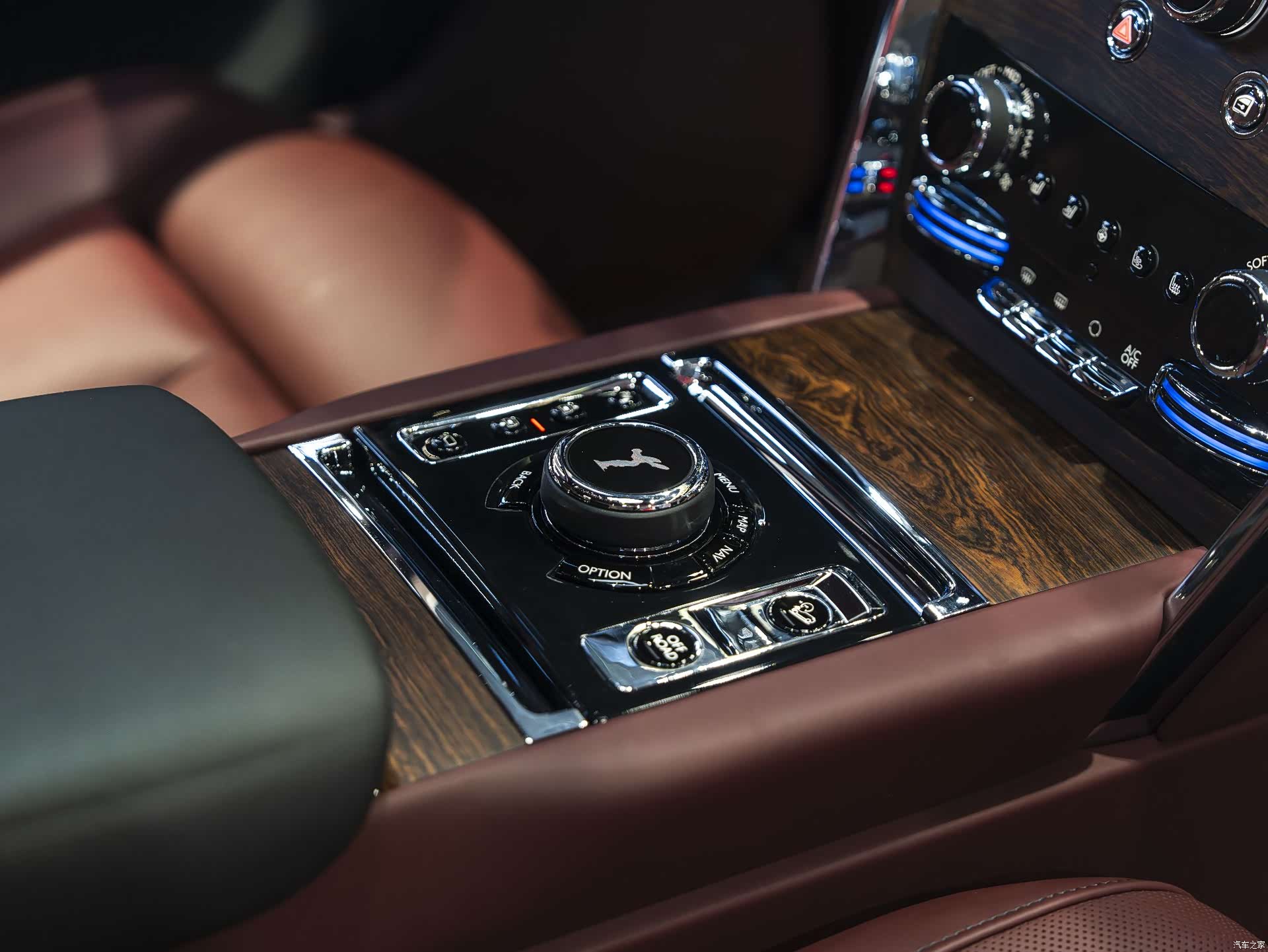 Rolls-Royce Cullinan, 2022 22