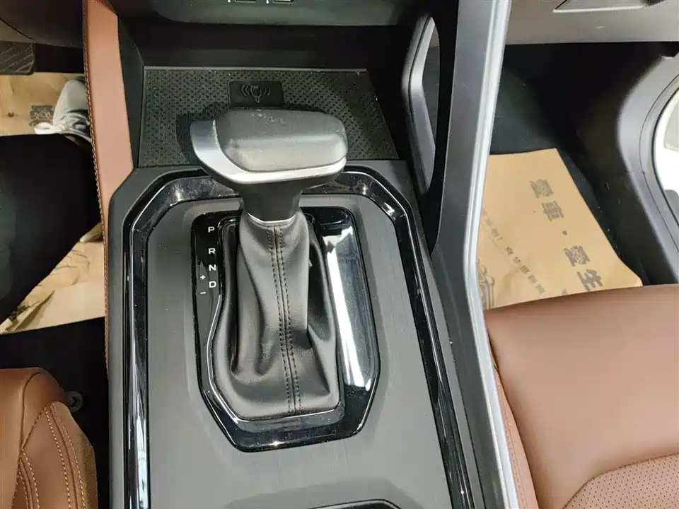 Geely Vision X6