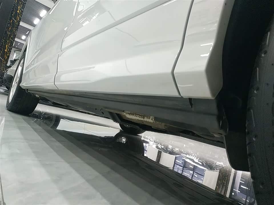 Audi Q2L Audi Q2L